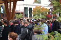 The students and faculty of Umpqua Community College have a moment of silence for the 10 students killed in a shooting. (Courtesy of Flickr). 