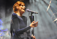 Florence Welch sings lead vocals in her band, Florence and the Machine. (Courtesy of Flickr)