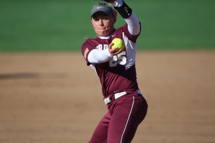 Softball Starts Out Hot in Arizona, Goes 4-1